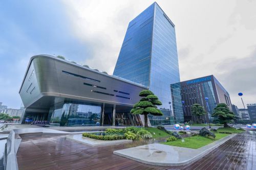 原創(chuàng)地標(biāo)崛起,悍高集團(tuán)全球總部大樓落成啟用